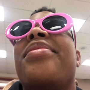 Meet your Posher, Shunnar